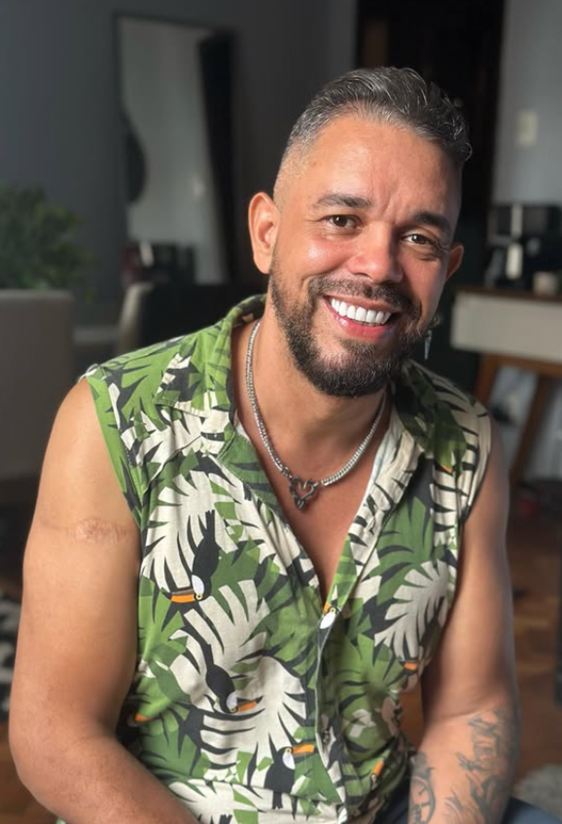 Carnavalesco Edson Pereira comandará a Inocentes de Belford Roxo no Carnaval da Série Ouro em 2026