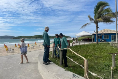 Área de restinga na Praia do Peró, em Cabo Frio, passa por revitalização