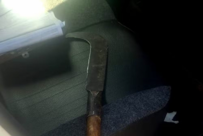 Homem é baleado ao ameaçar pedestres com foice próximo ao Aeroporto Santos Dumont