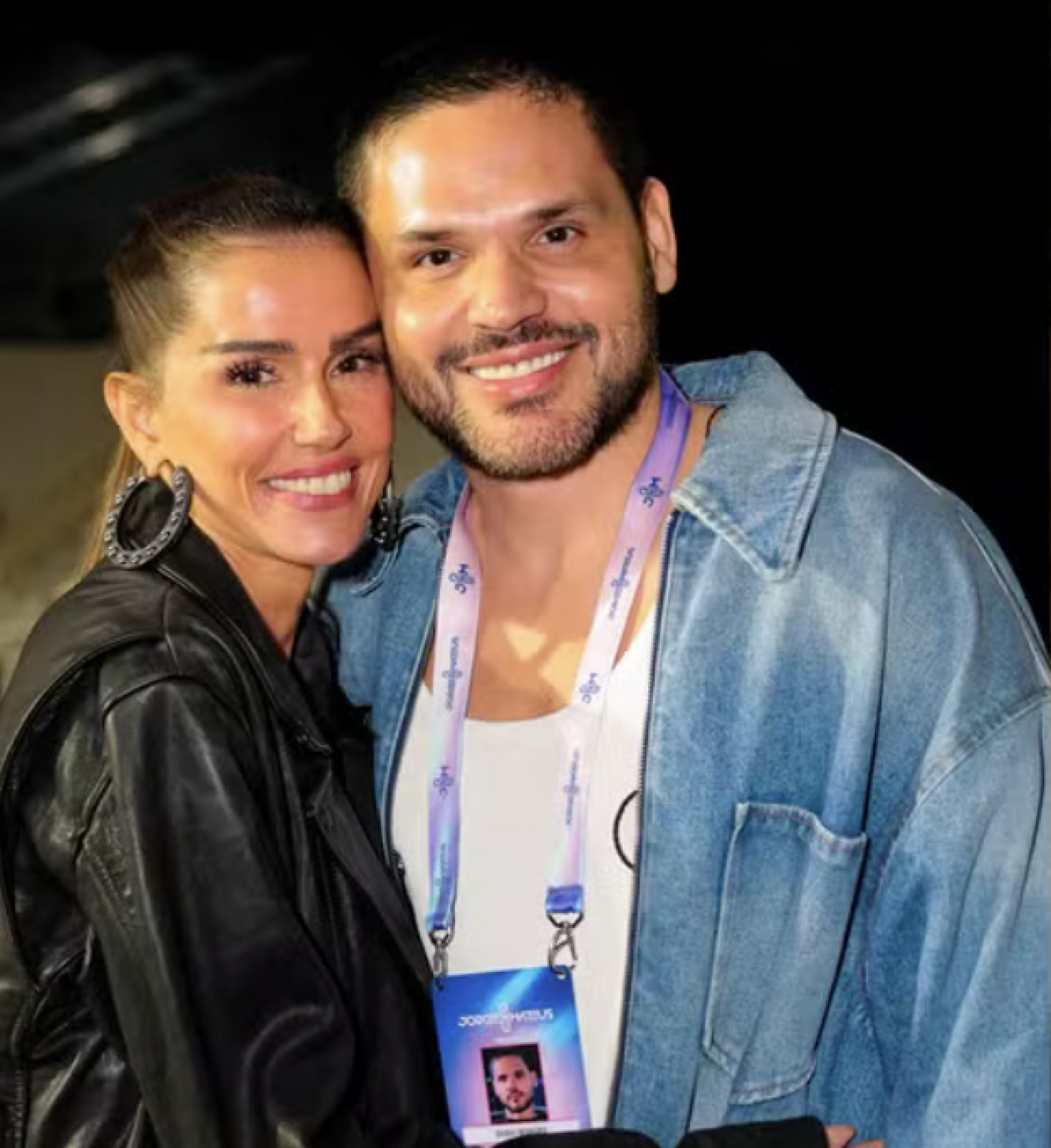 Deborah Secco assume namoro e fala sobre relação discreta  - Brazil News