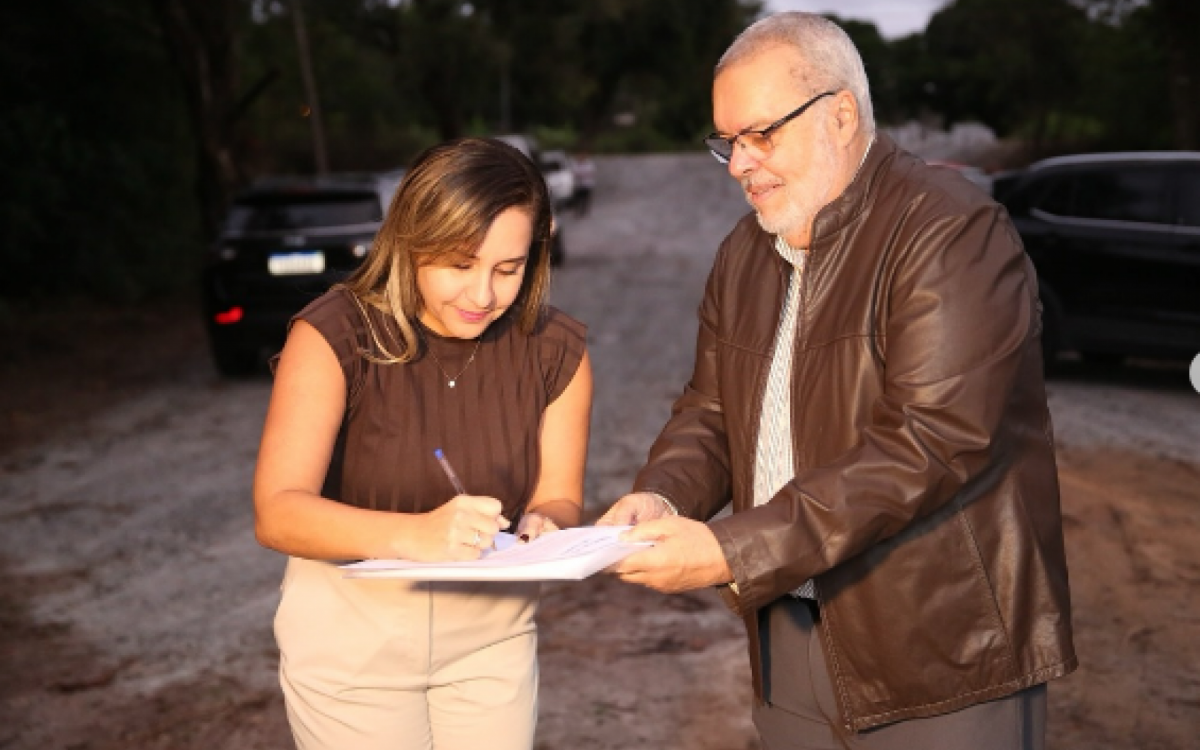 Prefeita Daniela Soares e o Secretário de Infraestrutura e Obras Públicas, Uruan Andrade