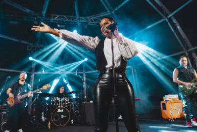 Show-tributo à Sade marca lançamento da nova rádio RC-FM 88,7 em Cabo Frio