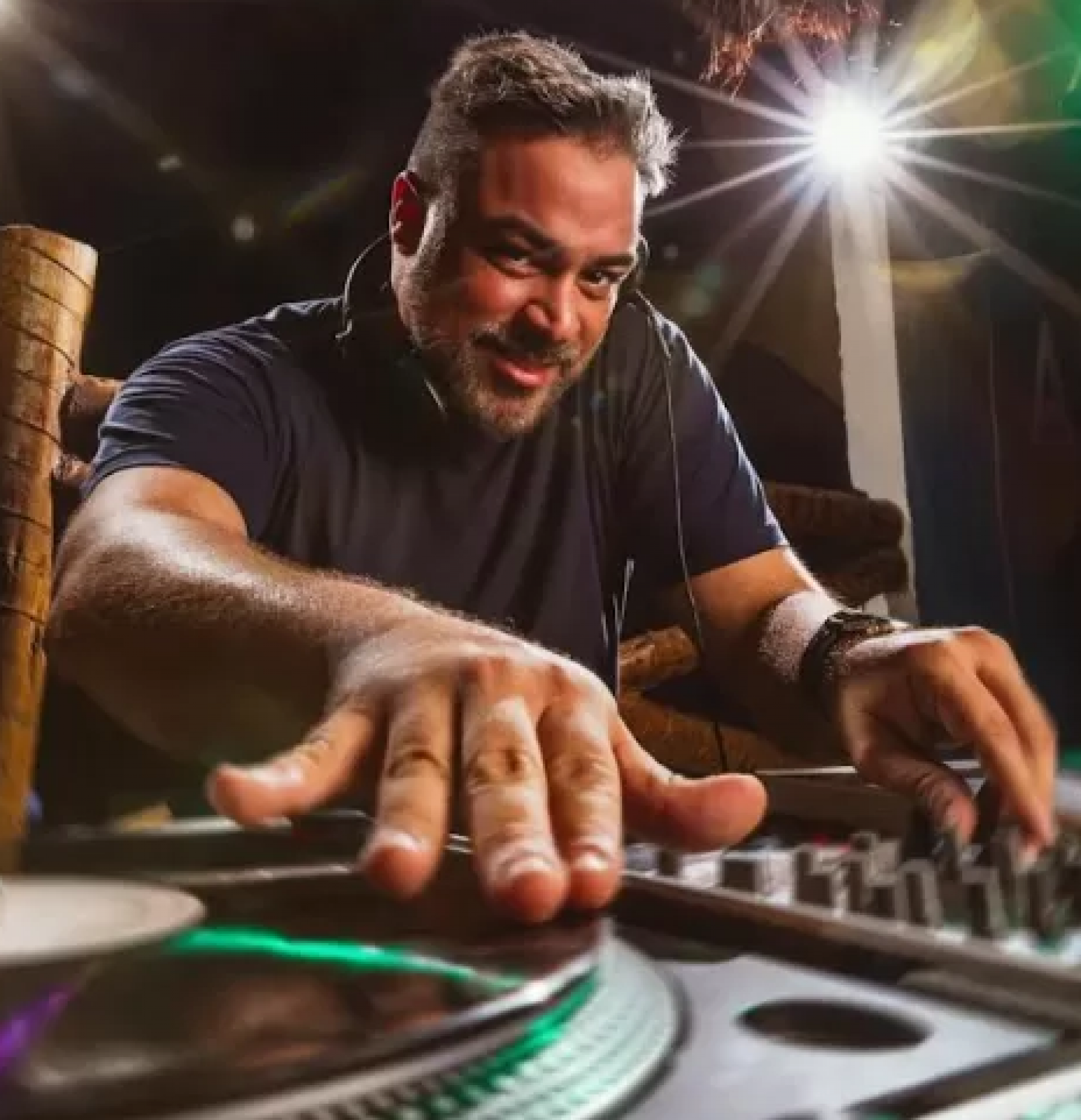 Jornalista e VJ Flavio Flarys - Reprodu&ccedil;&atilde;o 