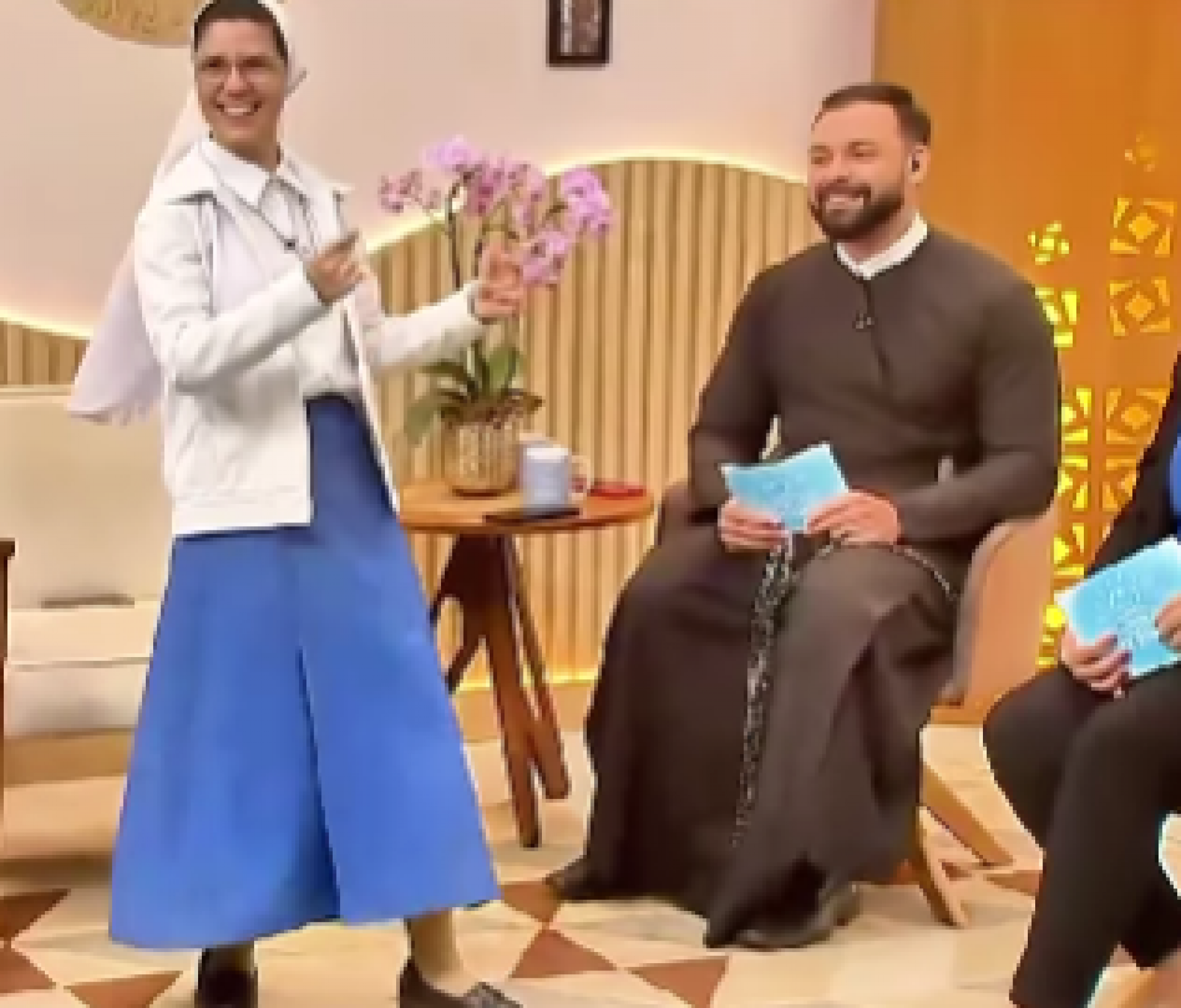 Freiras Marisa e Marizele no programa 'Família de Amor', da TV Pai Eterno - Reprodução de vídeo / Instagram