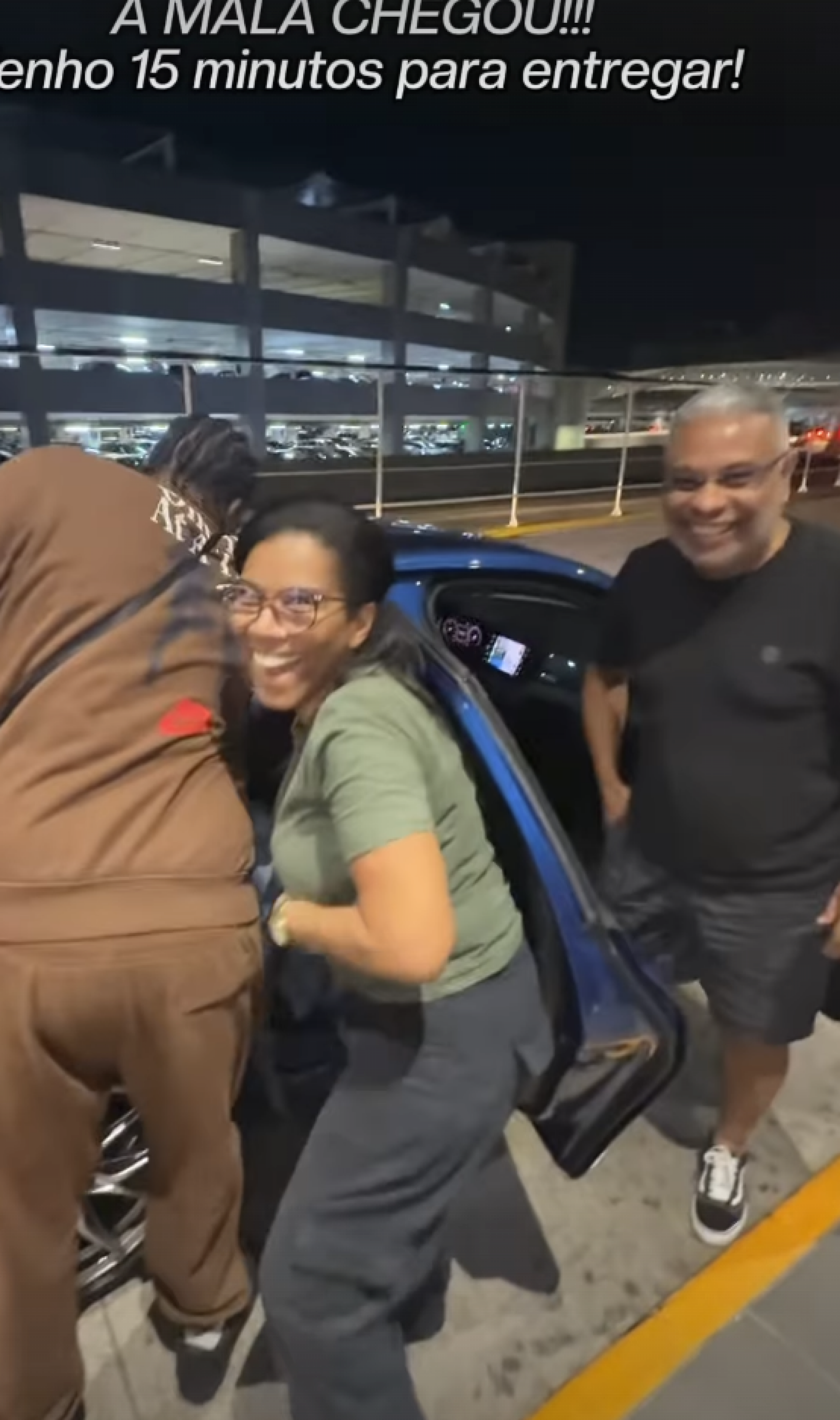 Camilla de Lucas esquece mala na rua e recebe resgate de vizinhos  - reprodução Instagram