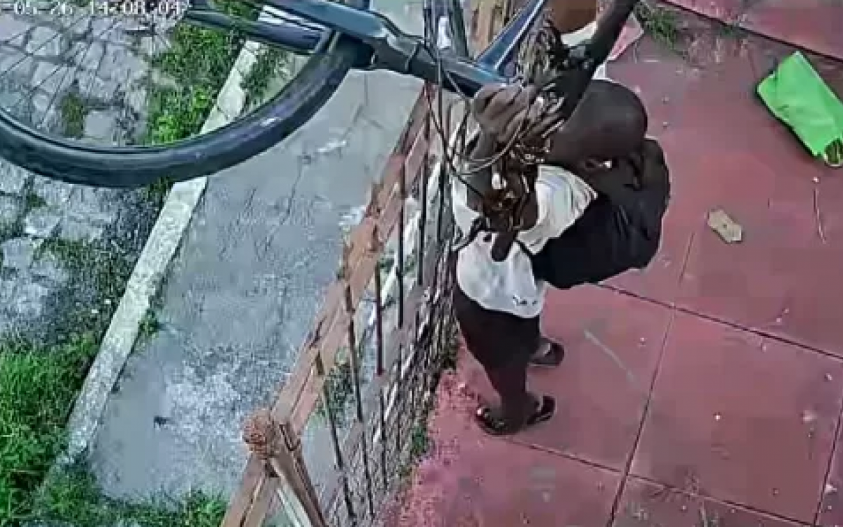 Bicicleta é furtada 