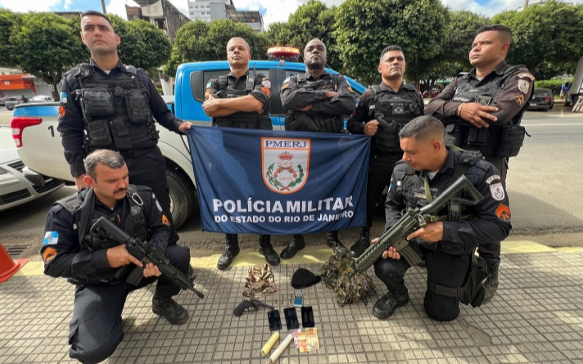 Guarnição depois das apreensões em Itaperuna