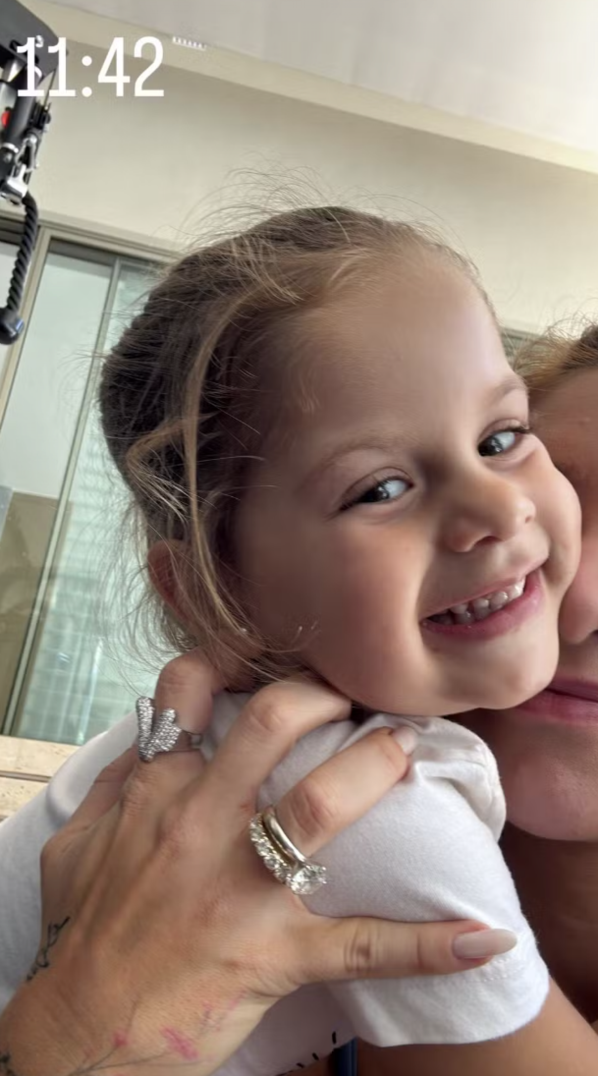 8 dias após término, Virginia Fonsecae retira aliança - reprodução Instagram