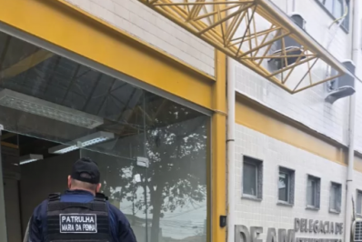 Dois homens são presos em flagrante por descumprir medidas protetivas em Cabo Frio