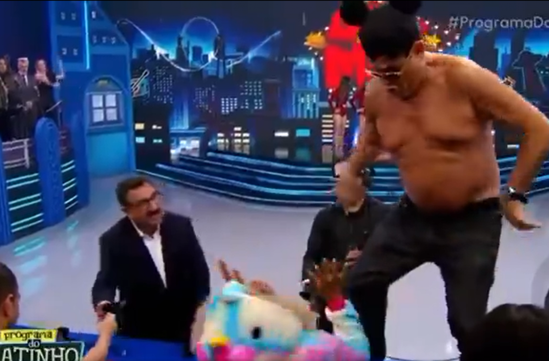 Sergio Mallandro durante o 'Programa do Ratinho' - Reprodução de vídeo