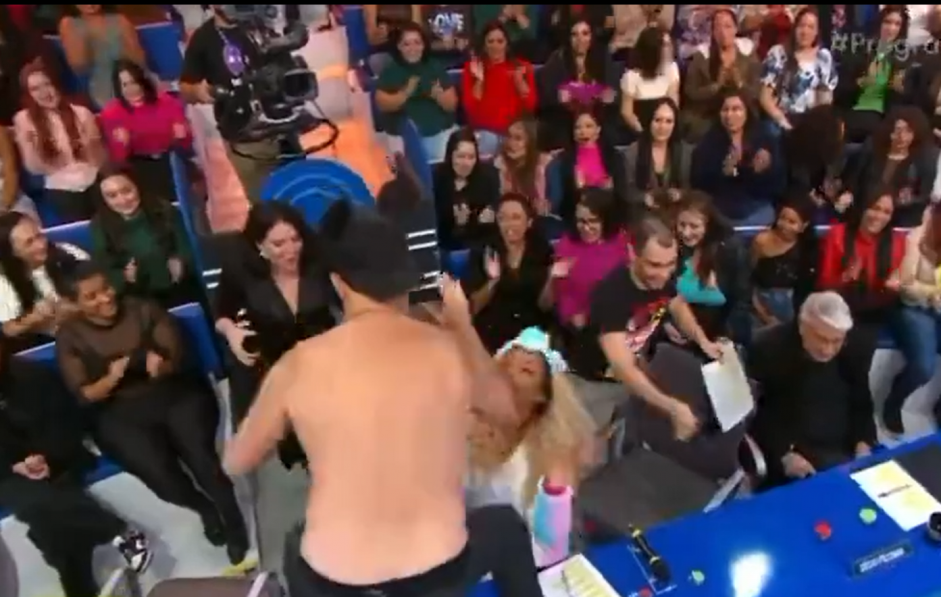 Sergio Mallandro durante o 'Programa do Ratinho' - Reprodução de vídeo