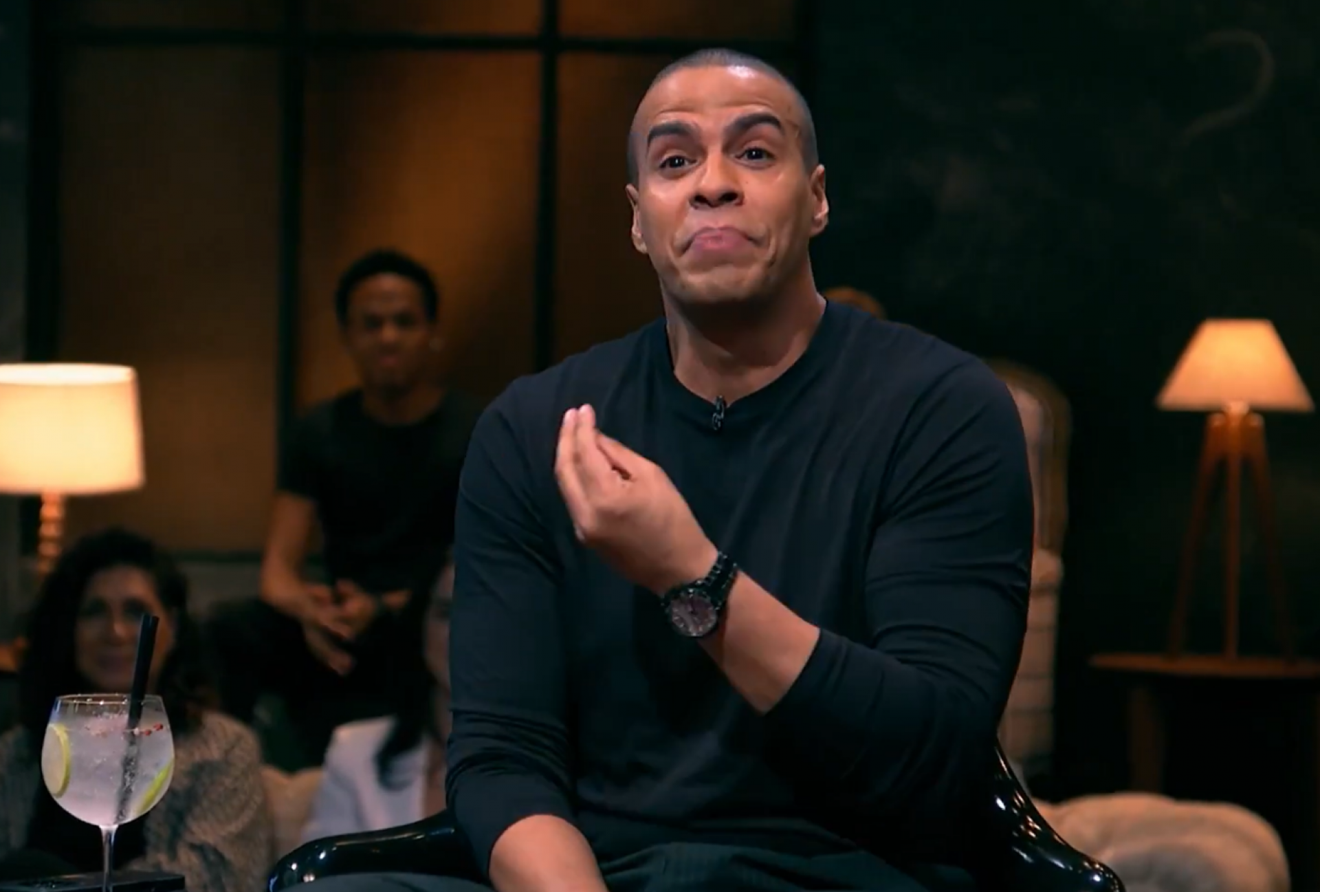 Thiago Oliveira - Reprodução de vídeo