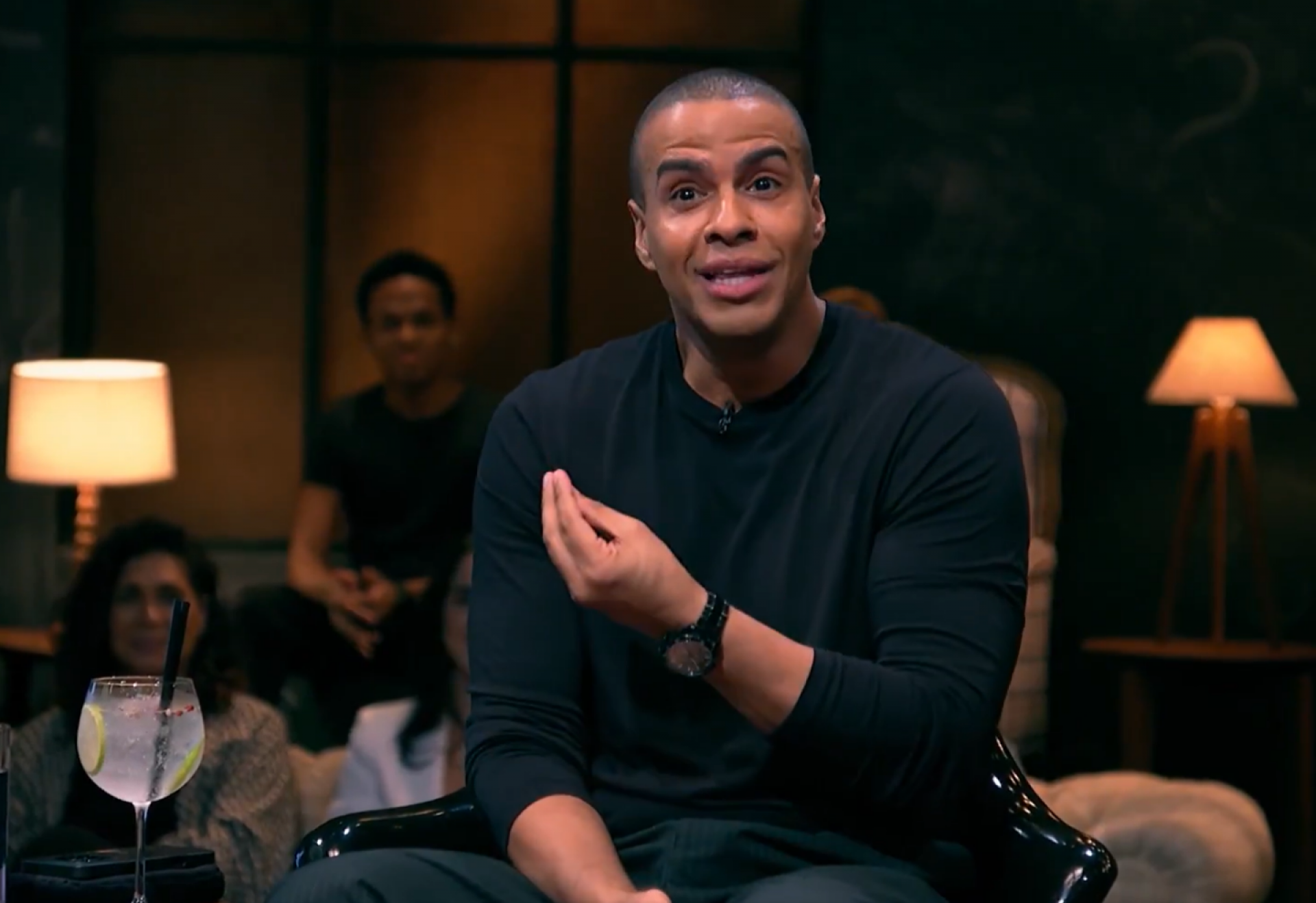 Thiago Oliveira - Reprodução de vídeo