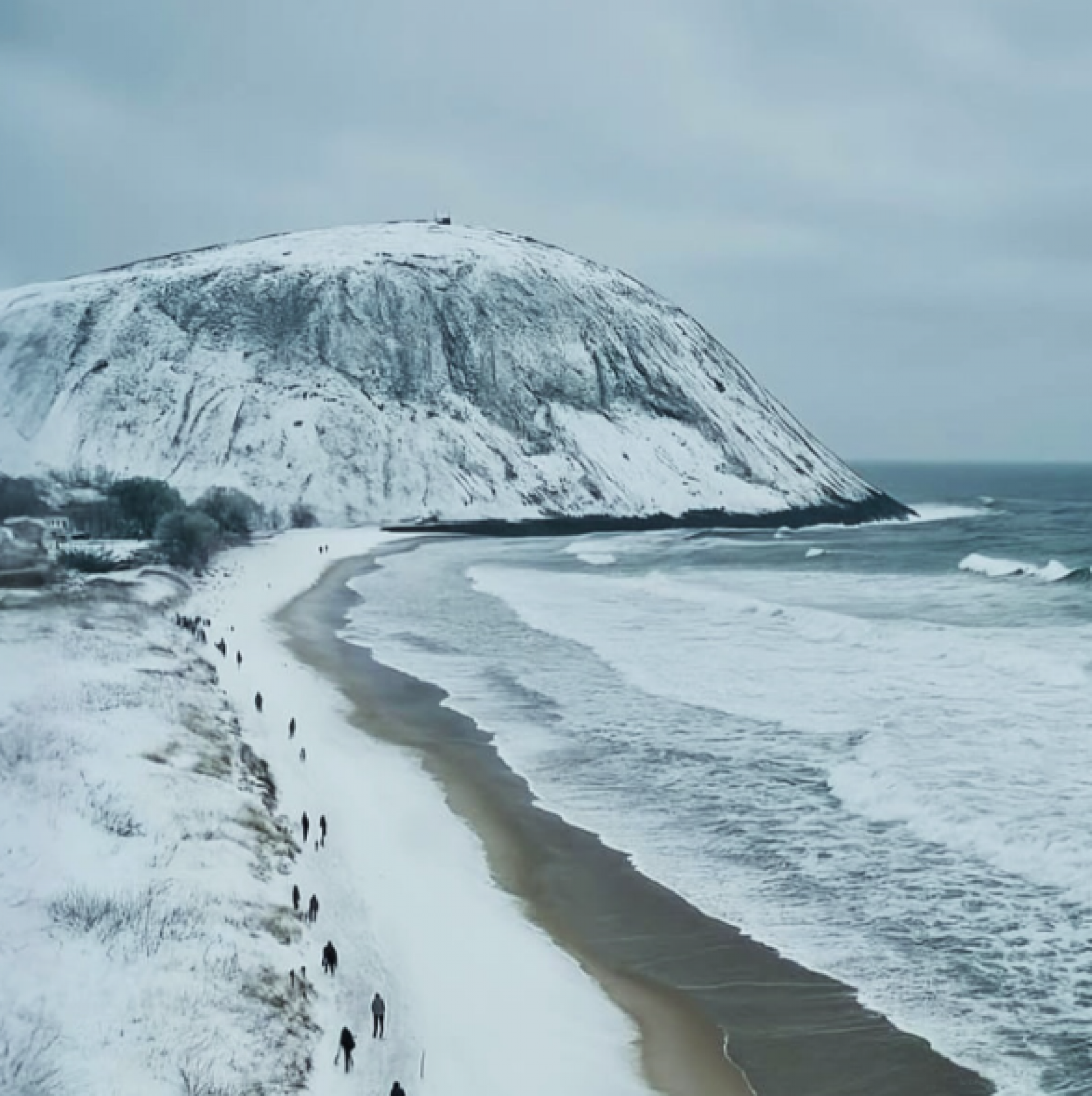 Cariocas brincam e fazem nevar no Rio de Janeiro - Reprodução
