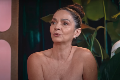 Claudia Ohana recorda primeira relação sexual aos 15 anos