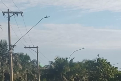 Motociclista fica ferido após colisão com carro na RJ‑140, em Arraial do Cabo