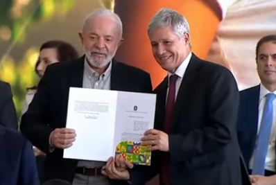 Lula relativiza Selic e diz que Haddad e governo precisam falar mais dos juros reais