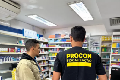 Procon fiscaliza farmácias em Arraial sobre exigência de CPF para descontos