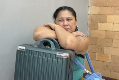 Álvaro fica horas no aeroporto de Londres enquanto sua acompanhante é detida na imigração