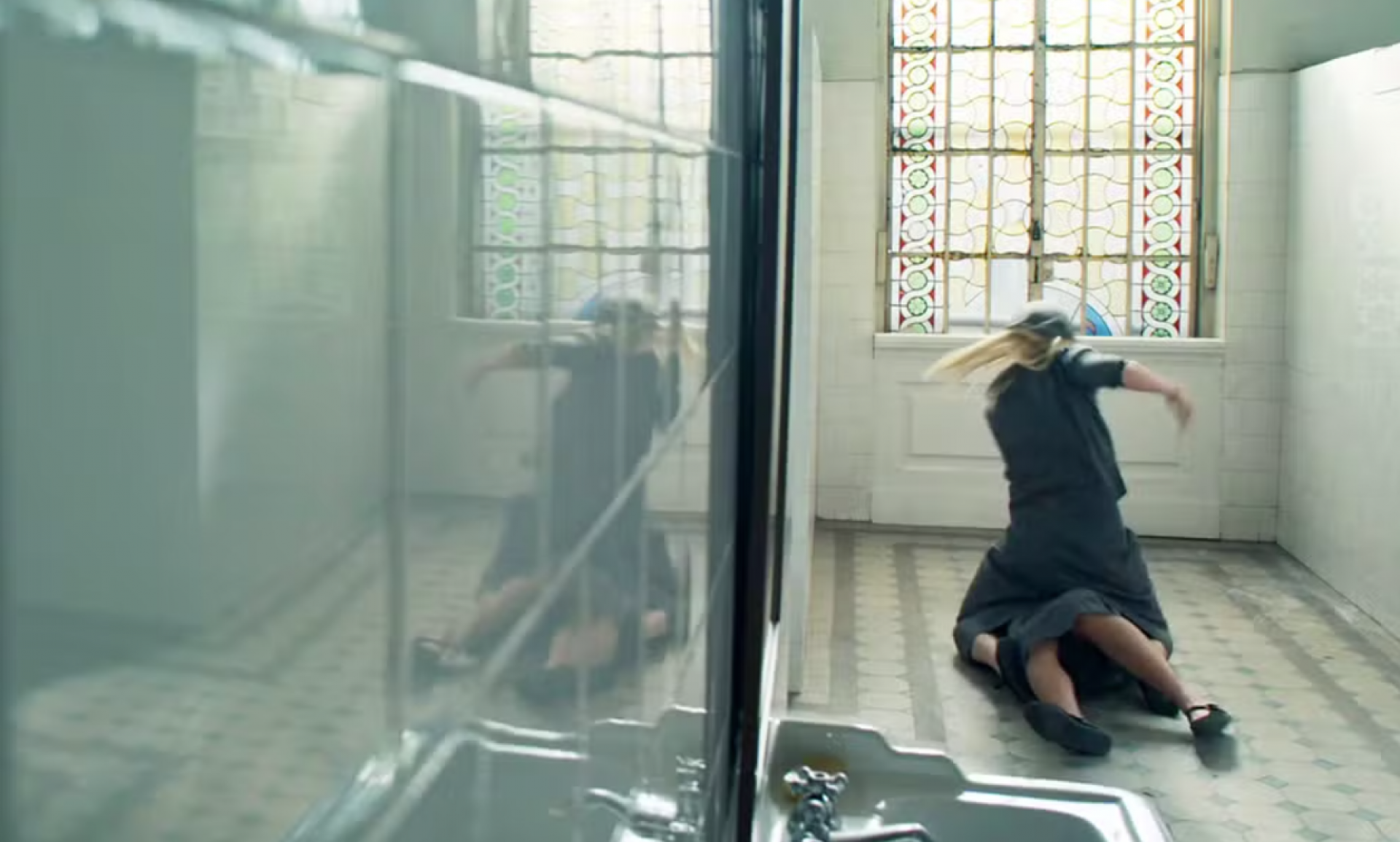 Sandra comete assassinato na prisão - Globo