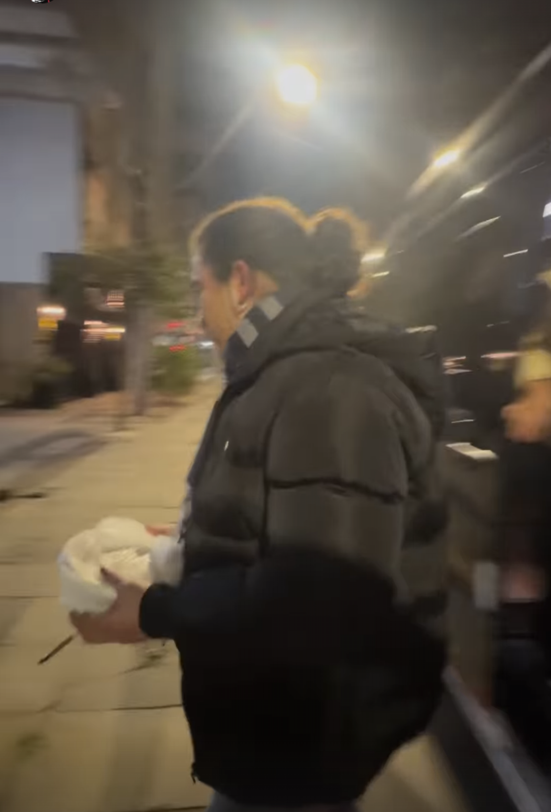 Whindersson Nunes sai às ruas de Caxias do Sul para ajudar moradores durante frio intenso - reprodução Instagram