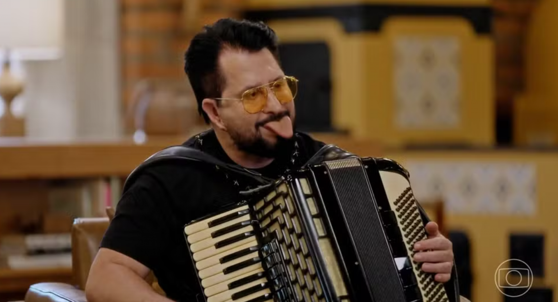 Marrone revela que precisou fazer fonoaudióloga por causa do tamanho da língua - Globo