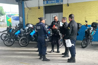 Fiscalização conjunta inspeciona ônibus em Cabo Frio