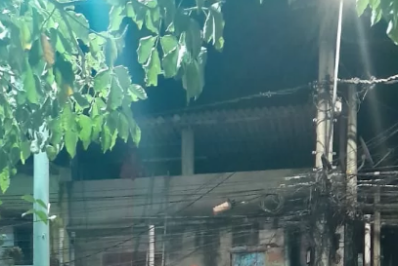 Parte de laje desaba e deixa homem ferido na Prainha, em Arraial do Cabo