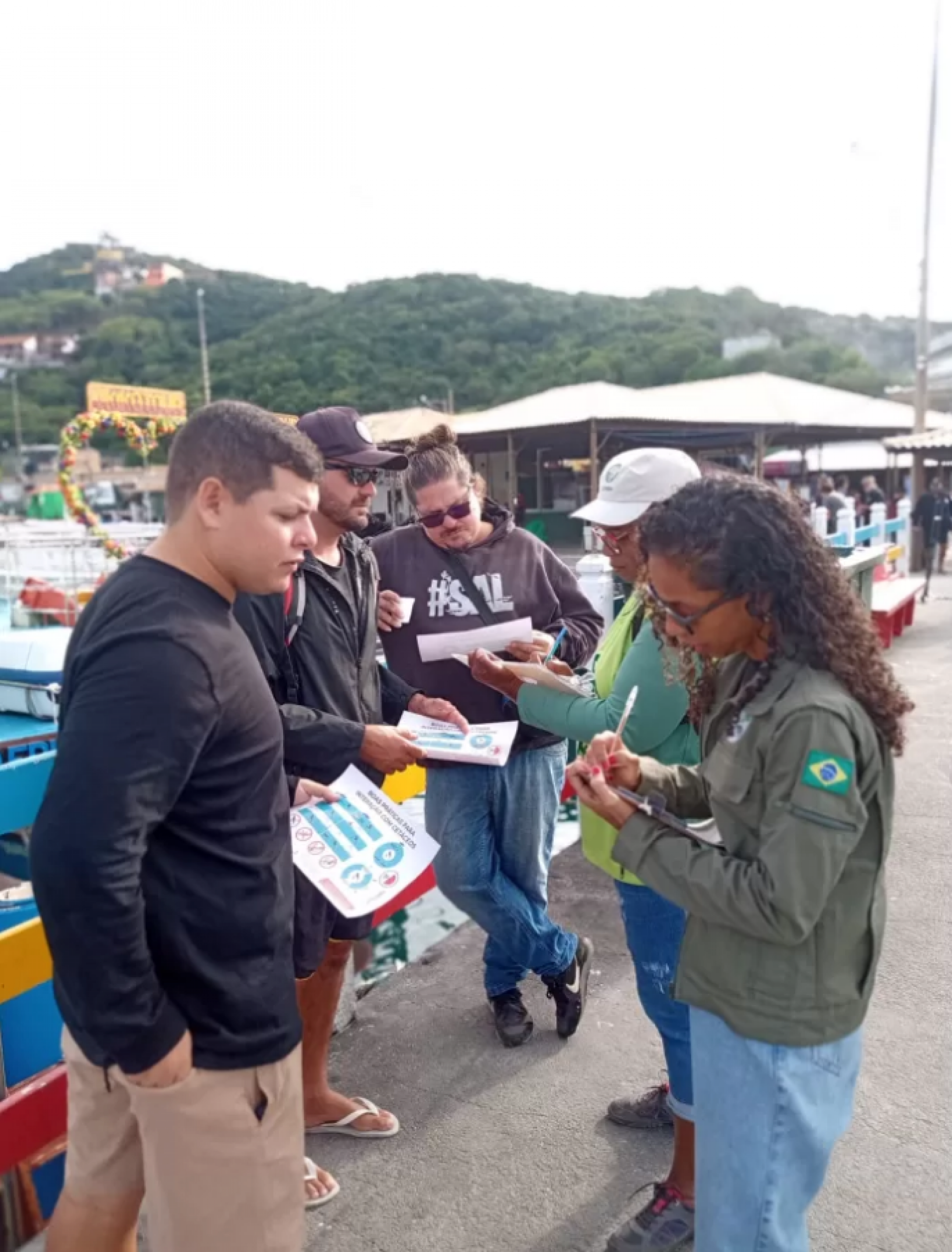 Marina dos Pescadores recebe ação de educação ambiental