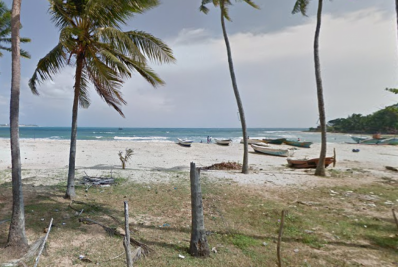 Turista transgênero é condenada a seis semanas de prisão por caminhar sem camisa