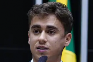 Nikolas Ferreira protocola pedido de impeachment contra Lula