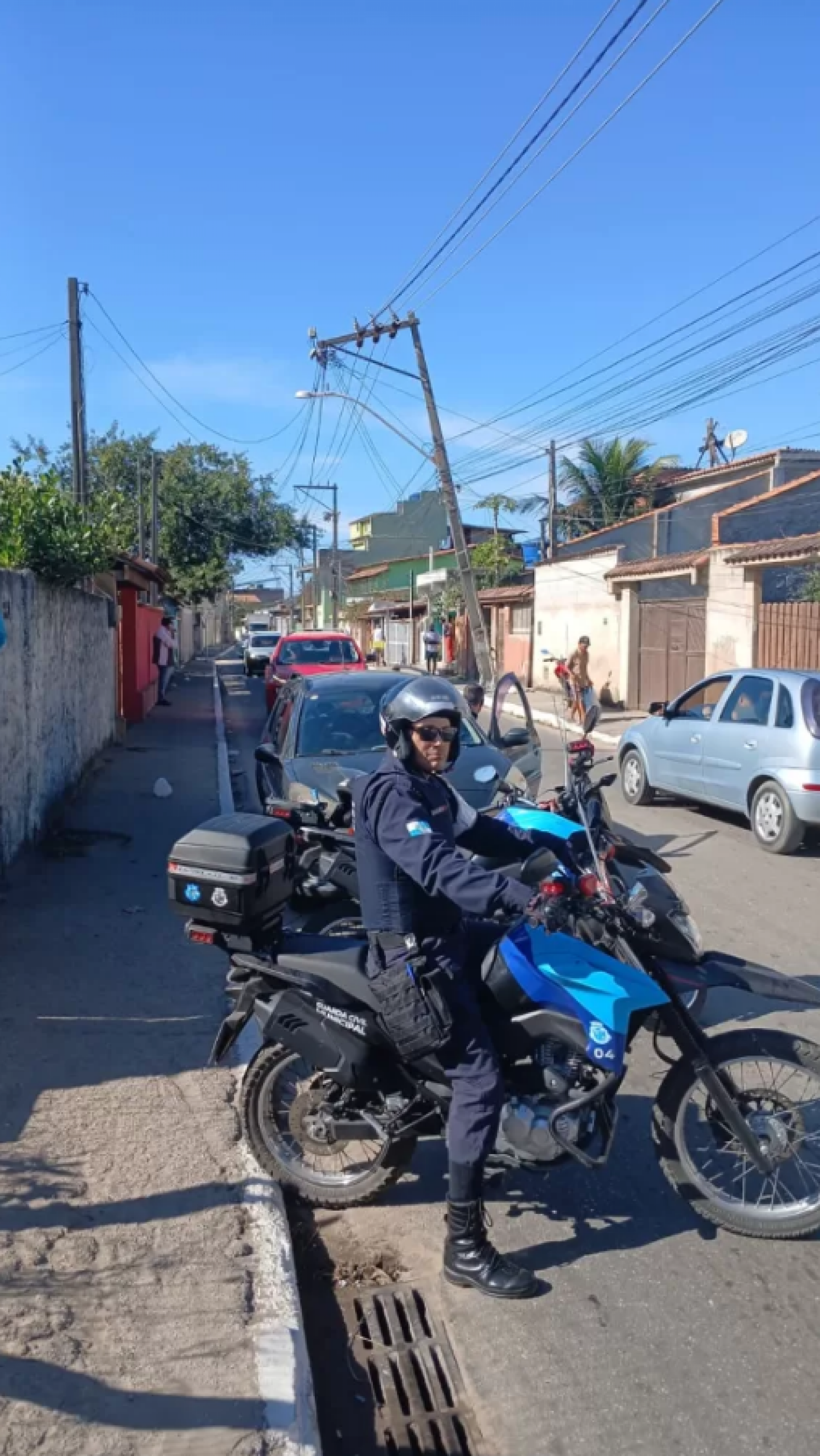 Poste com base comprometida - Reprodução