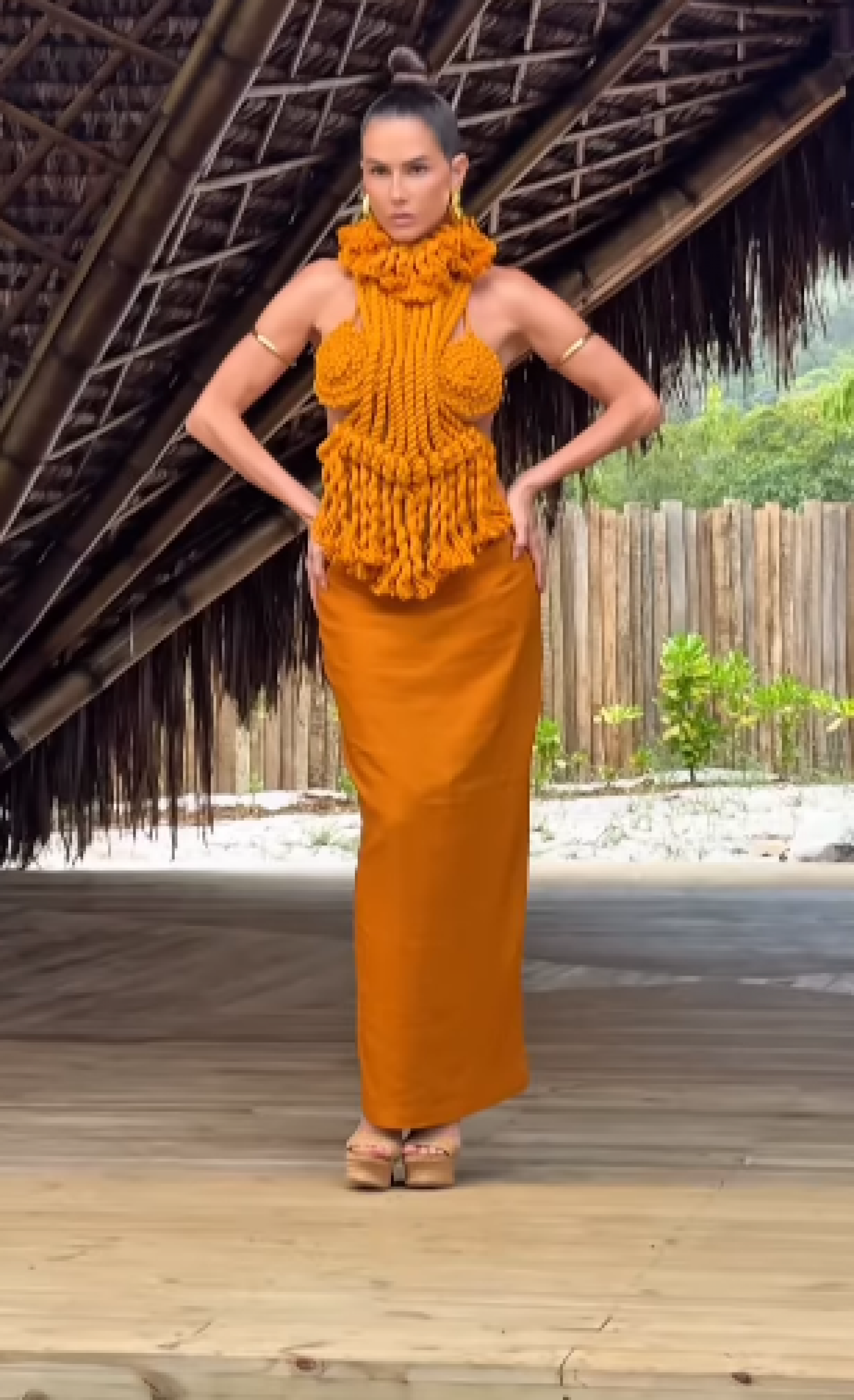 Deborah Secco apresenta o reality show 'Terceira Metade', do Globoplay - Reprodução de vídeo / Instagram