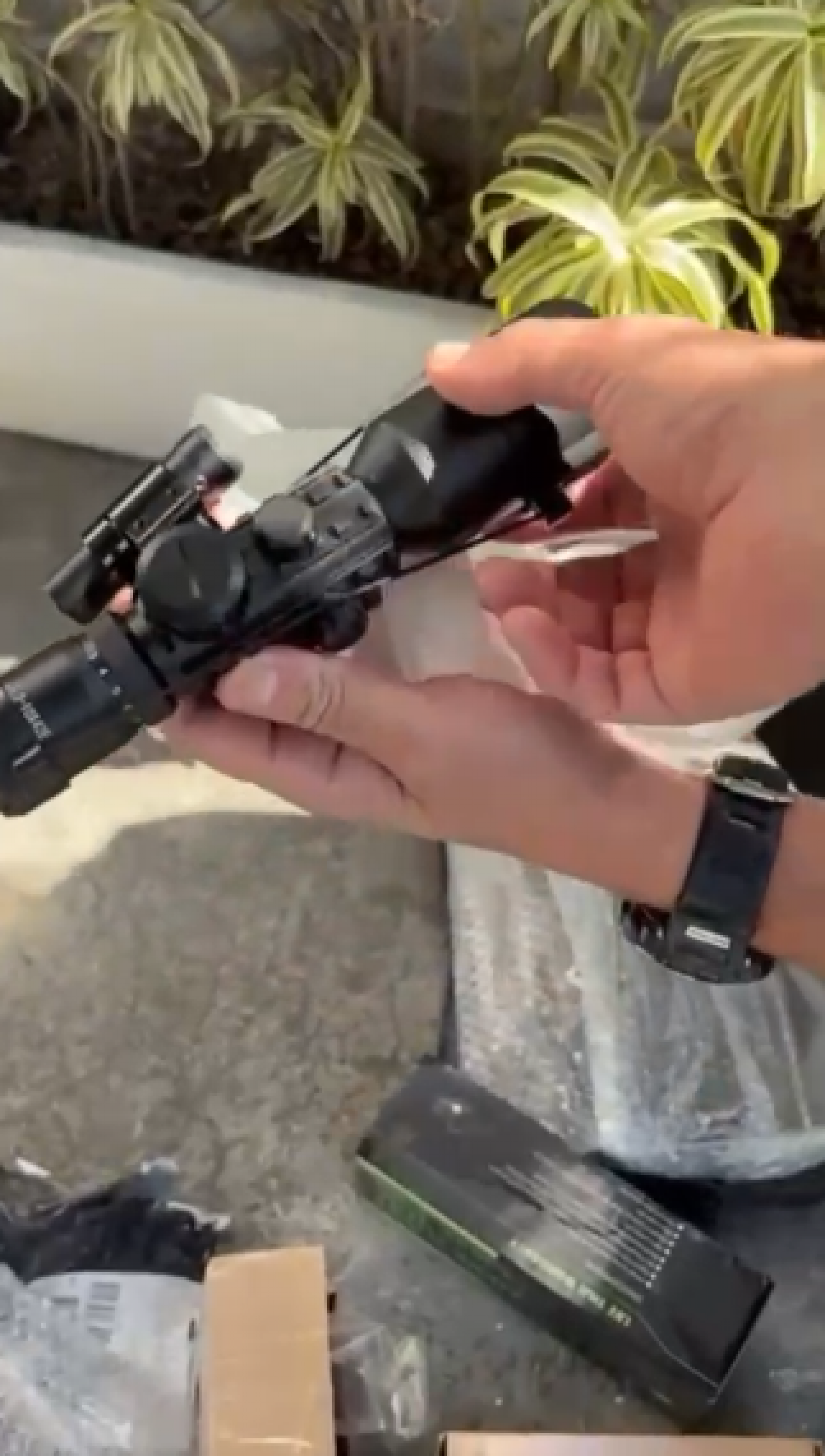 Acessórios de fuzil apreendidos em agência dos Correios de Bonsucesso - Reprodução / Polícia Federal