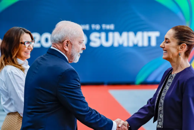 Lula propõe aprofundar relações econômicas e comerciais com o México