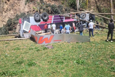 Acidente de ônibus nos Andes do Peru deixa pelo menos 15 mortos