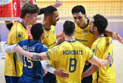 Brasil vence a China e vai à semifinal da Liga das Nações de vôlei masculino