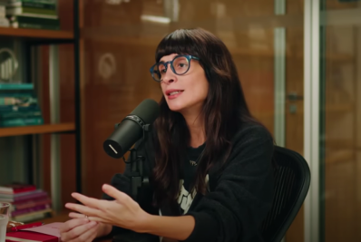 Camila Fremder vai a podcast por engano e viraliza: 'Não sabia onde estava'