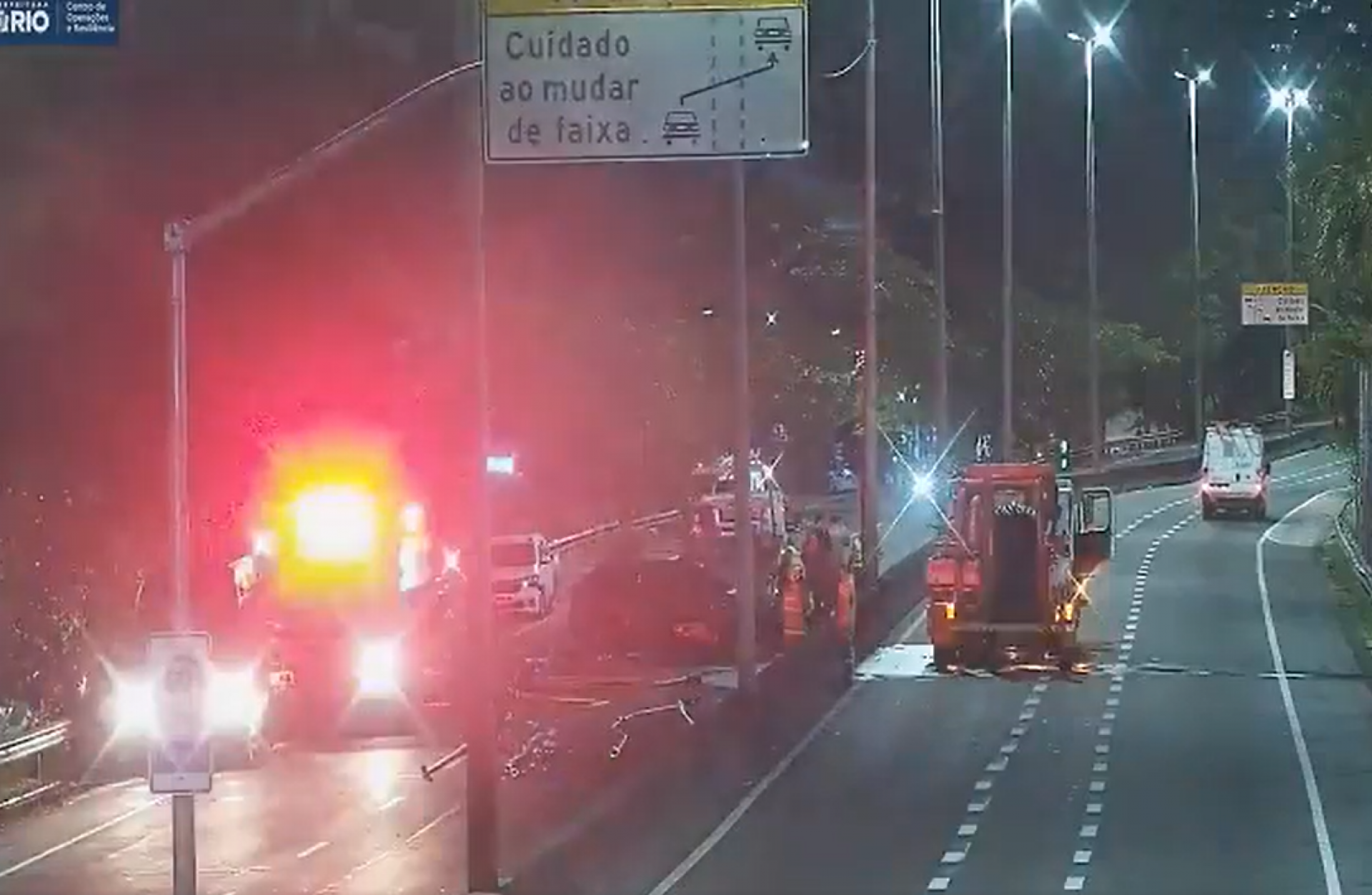 Bombeiros fizeram o socorro de seis vítimas - Reprodução