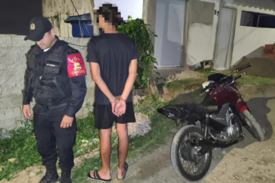 Motocicleta com chassi adulterado é apreendida durante patrulhamento em Arraial do Cabo