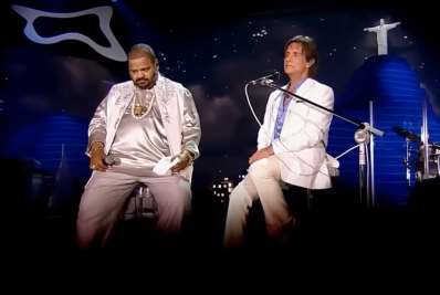 Vídeo: Roberto Carlos homenageia Arlindo Cruz em show após morte do sambista