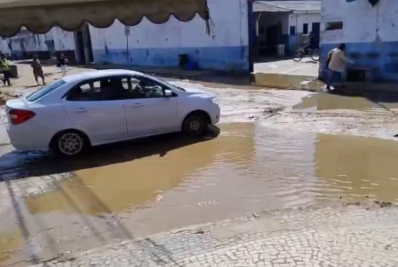 Moradores reclamam de transtornos causados por obras no Canto do Forte, em Cabo Frio