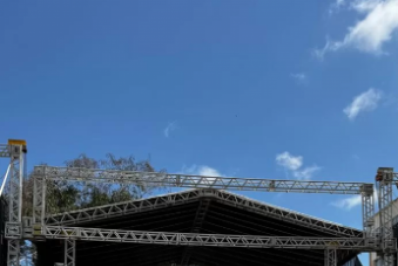 Cabo Frio inicia montagem de estrutura para Festa da Padroeira; Paula Toller e Tiee estão entre as atrações