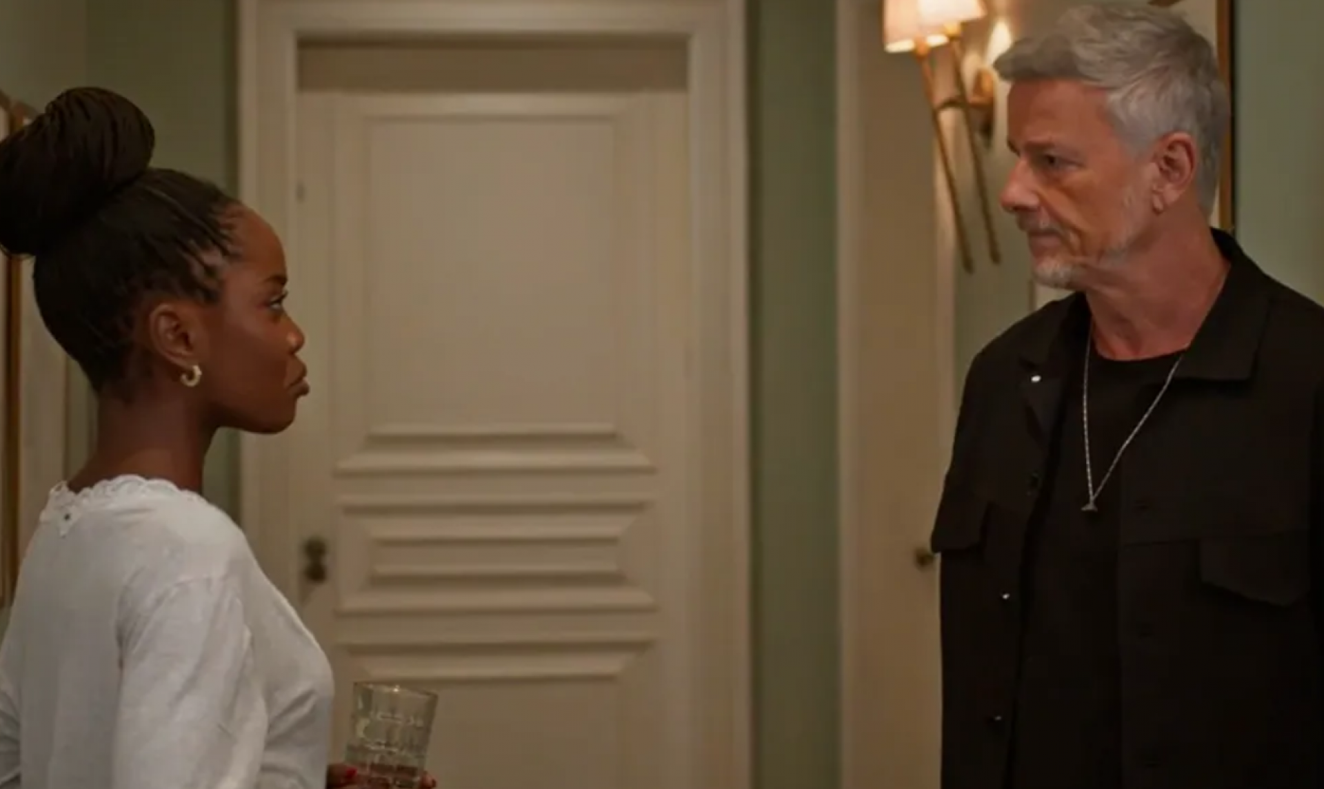 Jaques humilha Leo - TV Globo