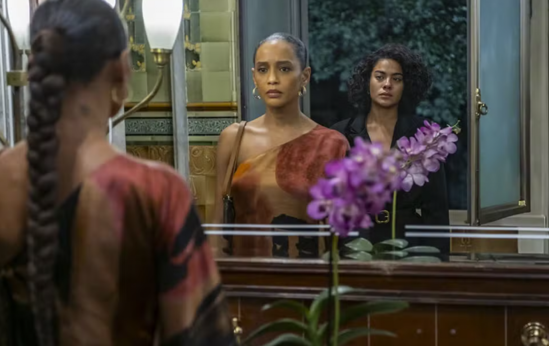 Maria de Fátima implora perdão, sofre rejeição e provoca tragédia - Globo/Estevam Avellar