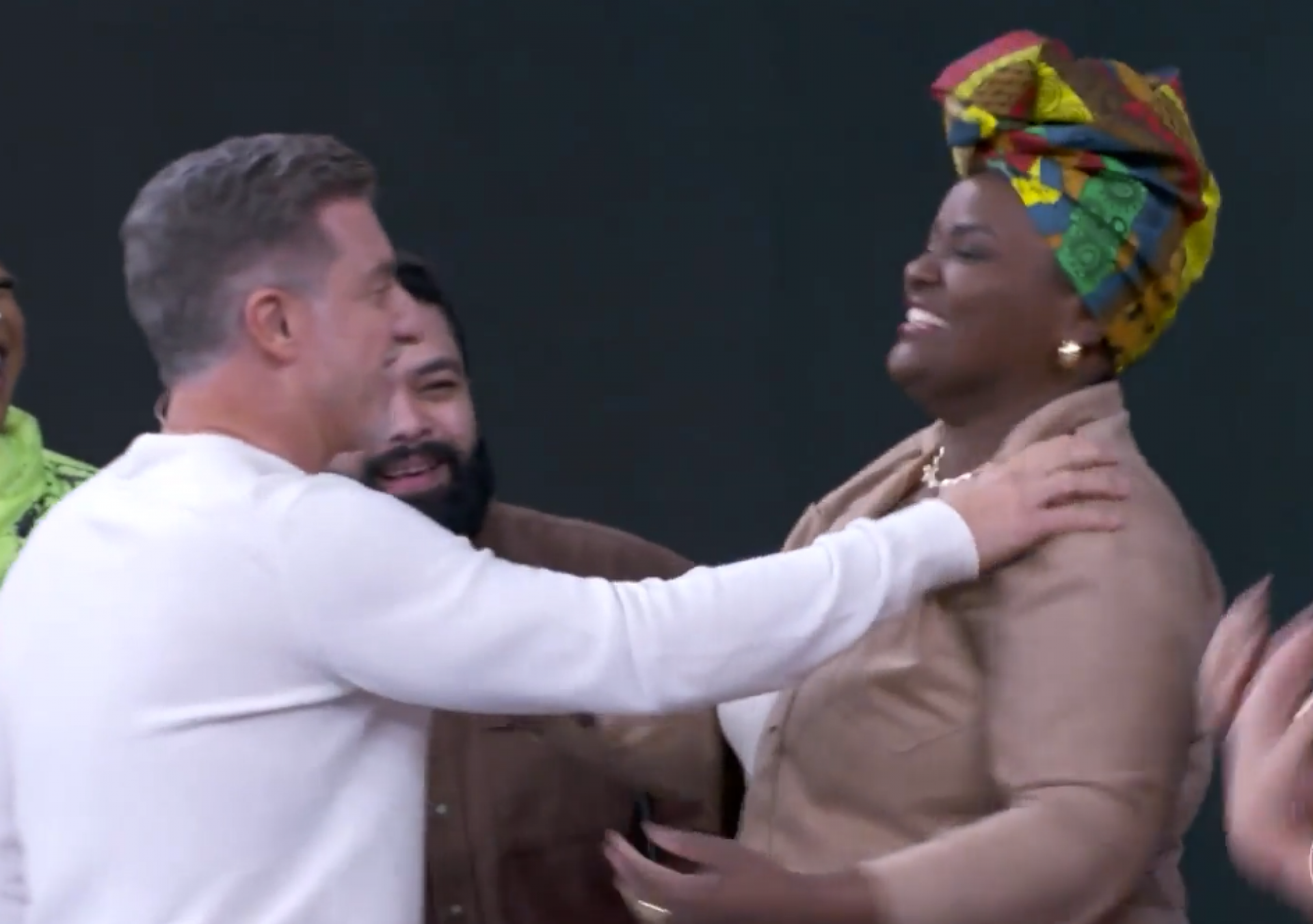 Luciano Huck reencontra Thainá Gonçalves no 'Estrela da Casa' - TV Globo