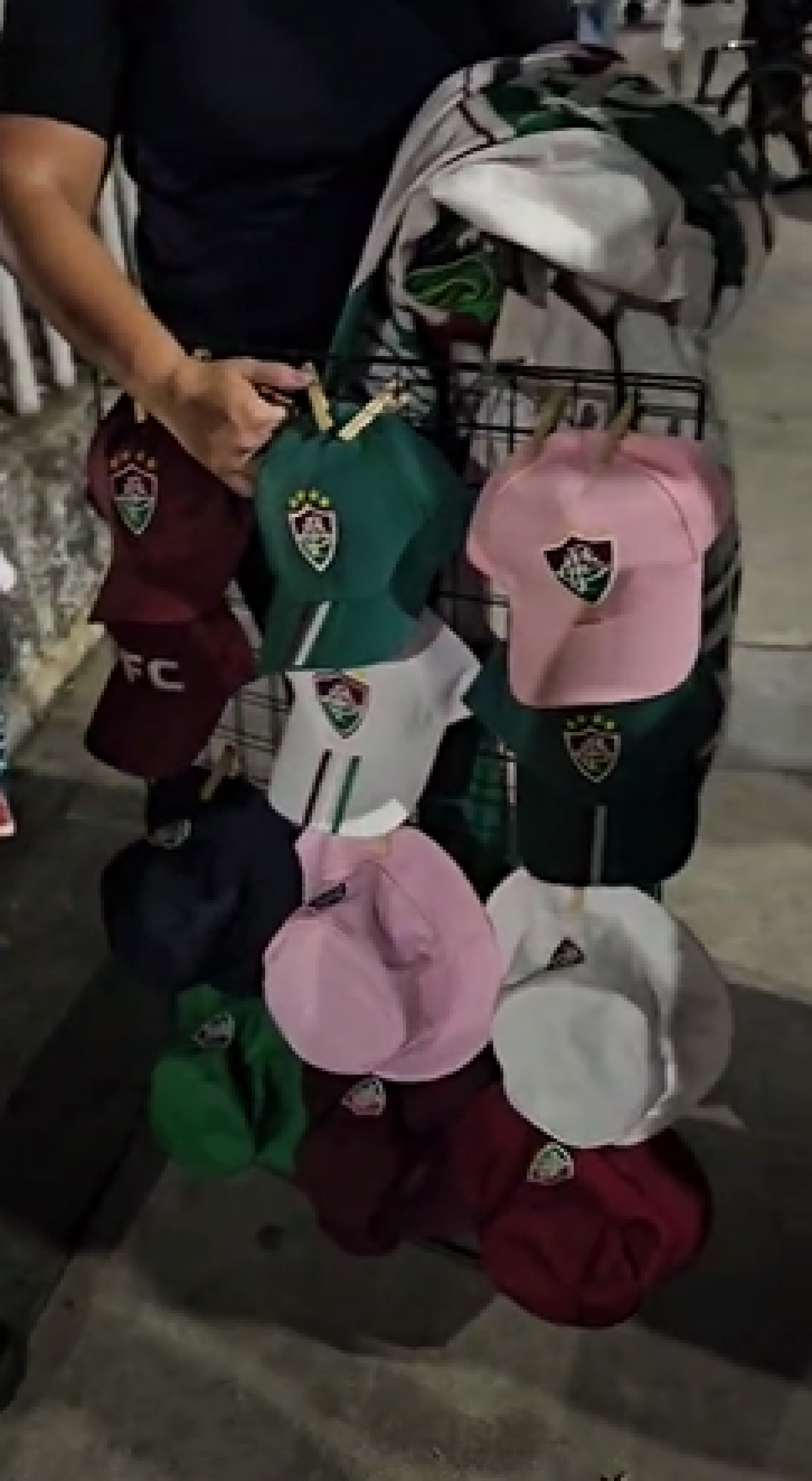 Itens apreendidos no entorno do Maracanã - Reprodução