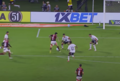 Romário posta elástico de Pedro e compara com gol pelo Flamengo: 'Aprendeu'