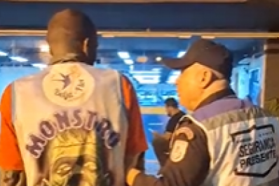 Armado com foice, homem tenta invadir igreja durante missa e acaba preso