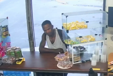 Homem furta dinheiro de comércio na Praia do Siqueira, em Cabo Frio